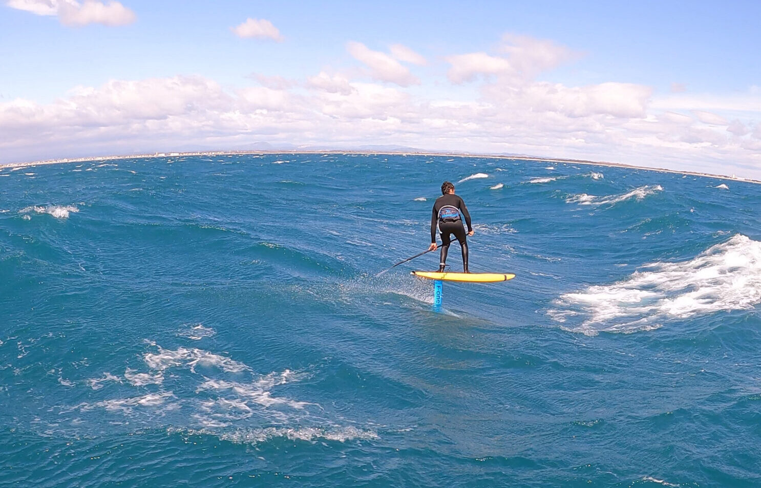 Paul beim Downwindfoilen