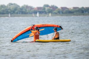 Wingfoiling Wingsurfen auf Fehmarn Schnupperkurs